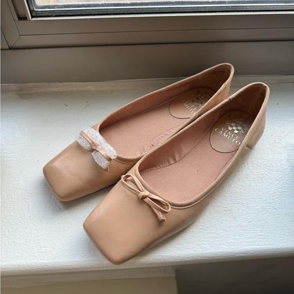 NWB Vince Camuto Square Nude Ballet Flats - Picture 2 of 7